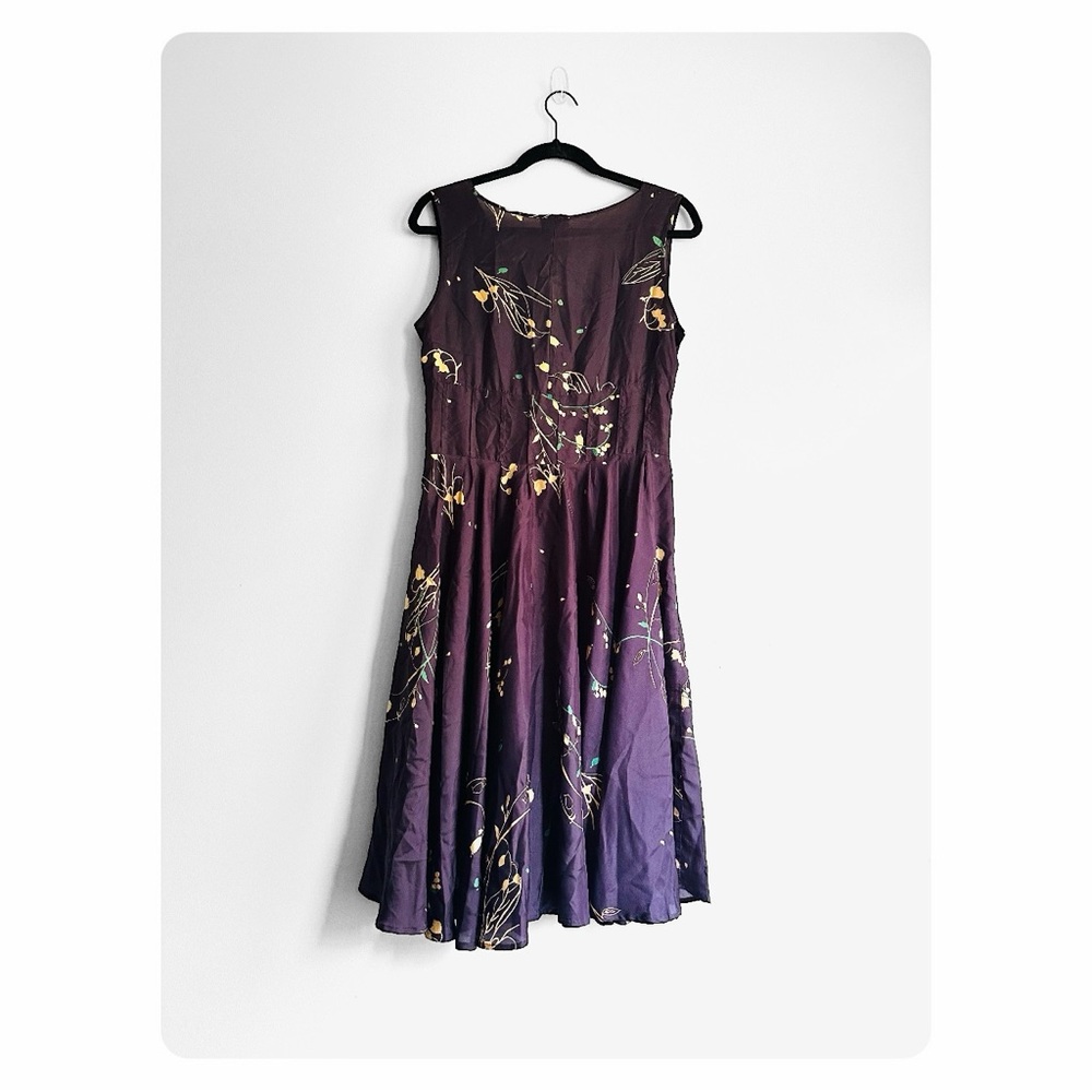 β
Johnny Was Floral Georgette 100%Silk Spring Wedding Guest Dress - Purple β
- Picture 6 of 16